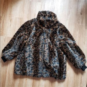 VINTAGE FAUX FUR CHEETAH PRINT HEAVY COAT